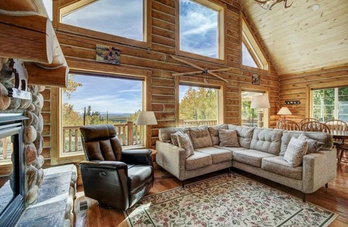 Warm Springs Cabin | Lamb Mountain Paradise
