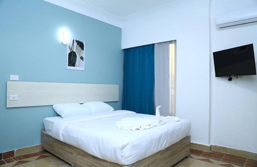 Sheraton Road -Sakkala Hotel | Lamera Hotel.