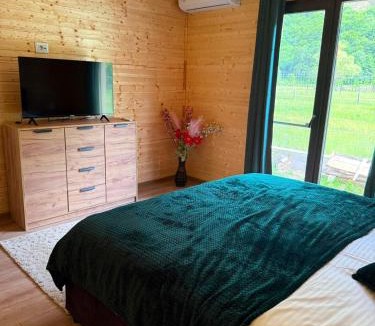 Brezoi Ski Chalet | LaMonte Retreat