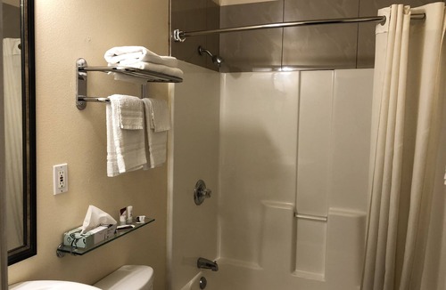 Clearlake Hotel | Lamplighter Motel
