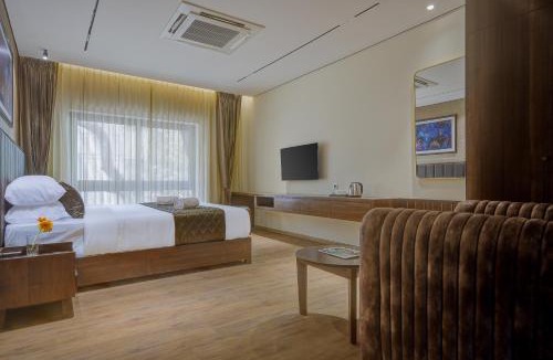 Ashok Nagar Hotel | Lance 21 - Ashok Nagar