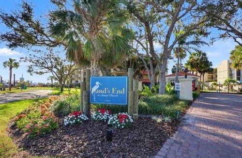 Sunset Beach House | Land's End 7-206 Beach Front - Premier
