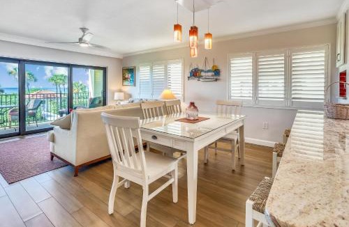 Sunset Beach House | Land's End 7-206 Beach Front - Premier