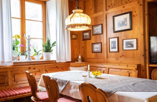 Laucheim Hotel | Landgasthof Hotel Sonne Röttingen