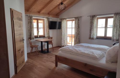 Bad Heilbrunn House | Landhaus Hutter