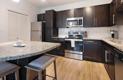 McNeil Apartment | Landing | Amazing 1BD, Clubhouse, Gym