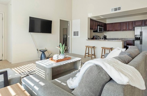 Broken Arrow Apartment | Landing | Amazing 2BD, Gym, Pool