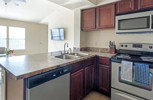 Broken Arrow Apartment | Landing | Amazing 2BD, Gym, Pool