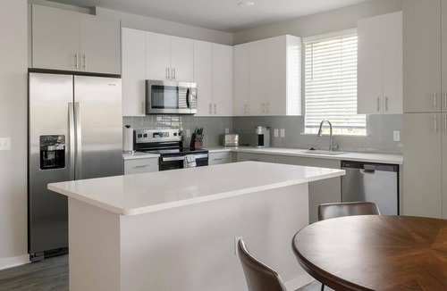 Wimauma Apartment | Landing | Amazing 2BD, Clubhouse, Gym