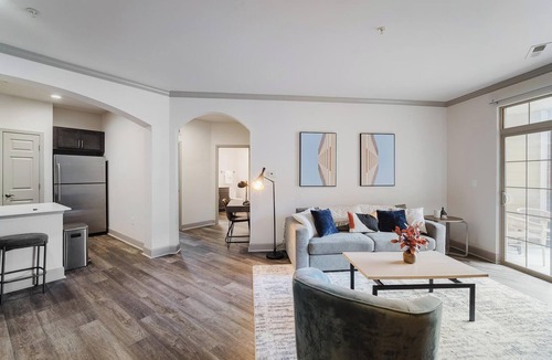 Corryville Apartment | Landing | Amazing 2BD, Clubhouse, Pool