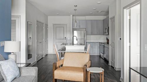 Murfreesboro Apartment | Landing Amazing 2BD Yoga Studio Clubhouse