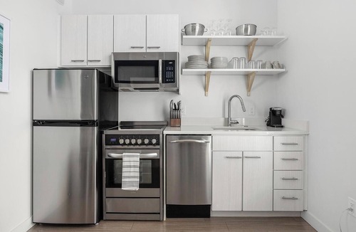 River North Art District Apartment | Landing | Amazing Studio, Clubhouse, Gym