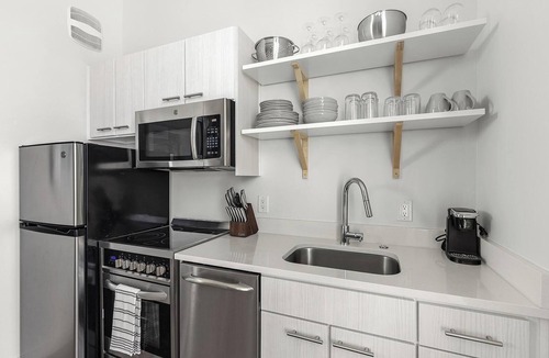 River North Art District Apartment | Landing | Amazing Studio, Clubhouse, Gym