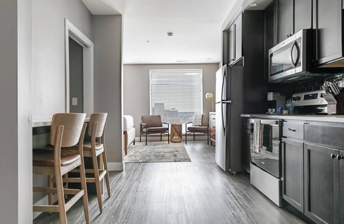 Downtown Columbus Apartment | Landing | Amazing Studio, Gym, Yoga Studio