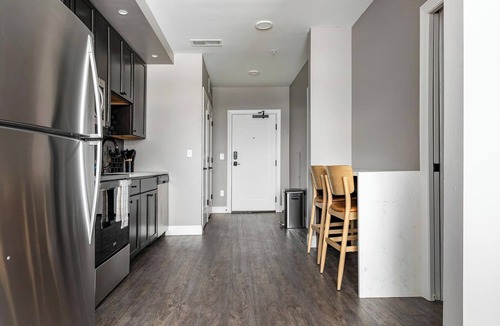 Downtown Columbus Apartment | Landing | Amazing Studio, Gym, Yoga Studio