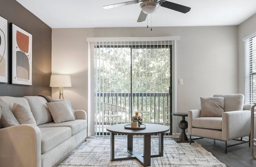 Tarpon Springs Apartment | Landing | Amazing 2BD, Clubhouse