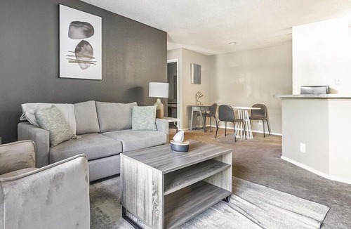 Woodlawn Apartment | Landing at Commons - 1 Bedroom in Woodlawn