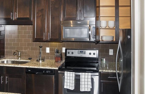 Memorial Apartment | Landing at District at Memorial Apartments - 1 Bedroom in Memorial City