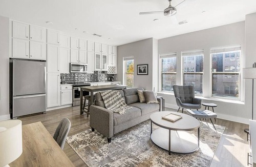 Franklin Apartment | Landing at McEwen Northside I - 1 Bedroom in Downtown Franklin