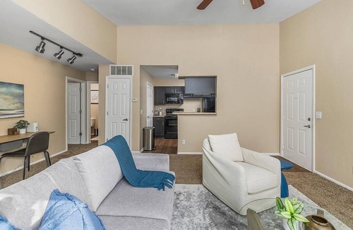 Ballwin Apartment | Landing at Reflection Cove Apartments - 1 Bedroom in Town And Country
