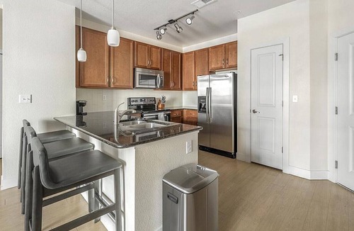 Lone Tree Apartment | Landing at Regency RidgeGate - 1 Bedroom in Downtown Lone Tree