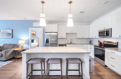 Vero Beach Apartment | Landing | Beautiful 1BD, Gym, Pool