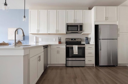 Hickory Apartment | Landing | Beautiful 1BD, Clubhouse, Gym