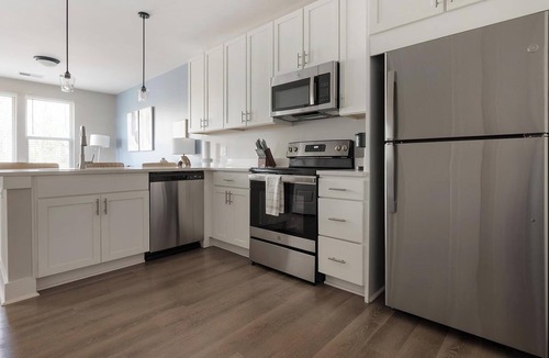 Hickory Apartment | Landing | Beautiful 1BD, Clubhouse, Gym