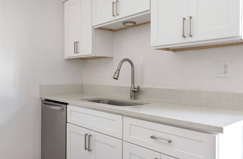 Dunedin Apartment | Landing | Beautiful 1BD, Gym