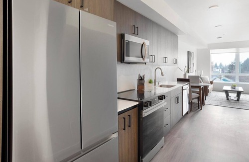 Crown Hill Apartment | Landing | Beautiful 1BD, Gym