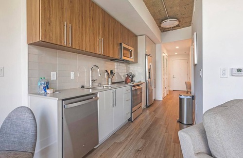 Baileys Crossroads Apartment | Landing | Beautiful 1BD, Game Room, Gym