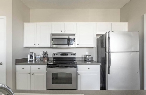 Canal Winchester Apartment | Landing | Beautiful 1BD, Clubhouse, Gym