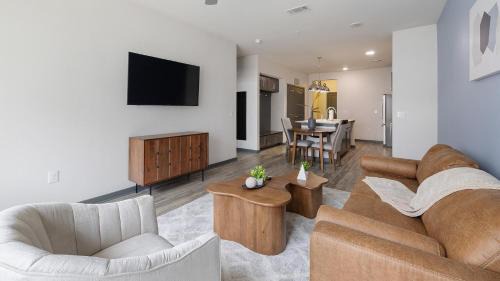 Fort Worth Cultural District Apartment | Landing Beautiful 1BD Gym Game Room