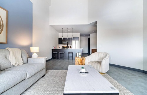 Downtown Hartford Apartment | Landing | Beautiful 1BD in Downtown Hartford