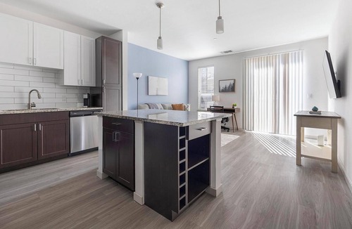 City Park Apartment | Landing | Beautiful 1BD, Yoga Studio