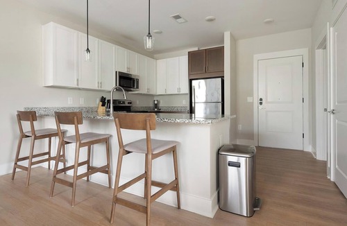 Hickory Apartment | Landing | Beautiful 2BD, Clubhouse, Yoga Studio