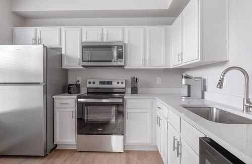 Barker Apartment | Landing | Beautiful 2BD, Clubhouse