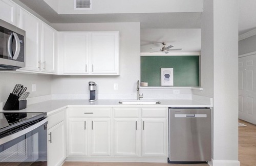 Barker Apartment | Landing | Beautiful 2BD, Clubhouse