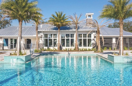 Venice Apartment | Landing | Beautiful 2BD, Clubhouse, Pool