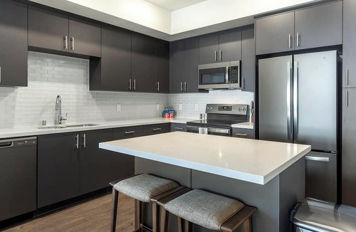 Mobile Apartment | Landing | Beautiful 2BD, Gym, Courtyard