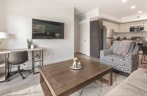 North Mountain Apartment | Landing | Beautiful 2BD, Pool, Gym