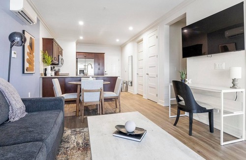 Johnstown Apartment | Landing | Beautiful 2BD, Yoga Studio, Gym