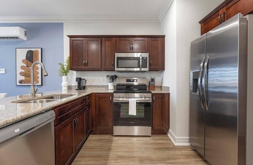 Johnstown Apartment | Landing | Beautiful 2BD, Yoga Studio, Gym