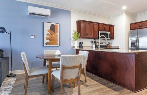 Johnstown Apartment | Landing | Beautiful 2BD, Yoga Studio, Gym