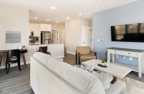New Haven Apartment | Landing | Beautiful 2BD, Yoga Studio, Gym