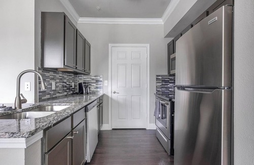 Richmond Apartment | Landing | Beautiful 2BD, Clubhouse, Gym