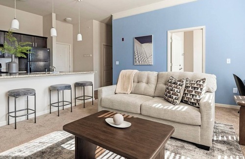 Central West End Apartment | Landing | Beautiful 2BD, Pool, Gym