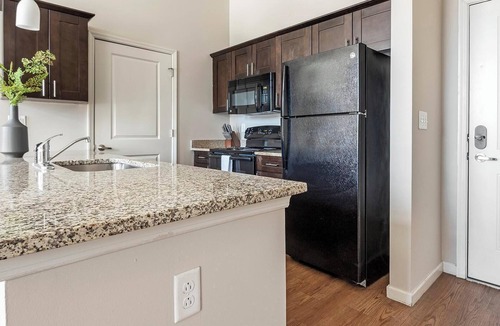 Central West End Apartment | Landing | Beautiful 2BD, Pool, Gym