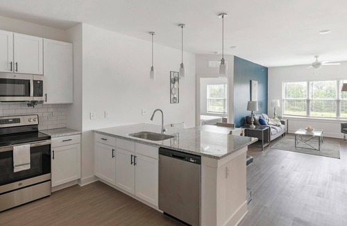 Athens Apartment | Landing | Beautiful 2BD, Yoga Studio, Pool