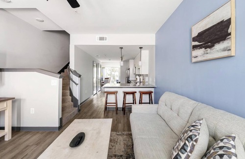Northwest Pensacola Apartment | Landing | Beautiful 3BD, Rooftop Lounge, Gym